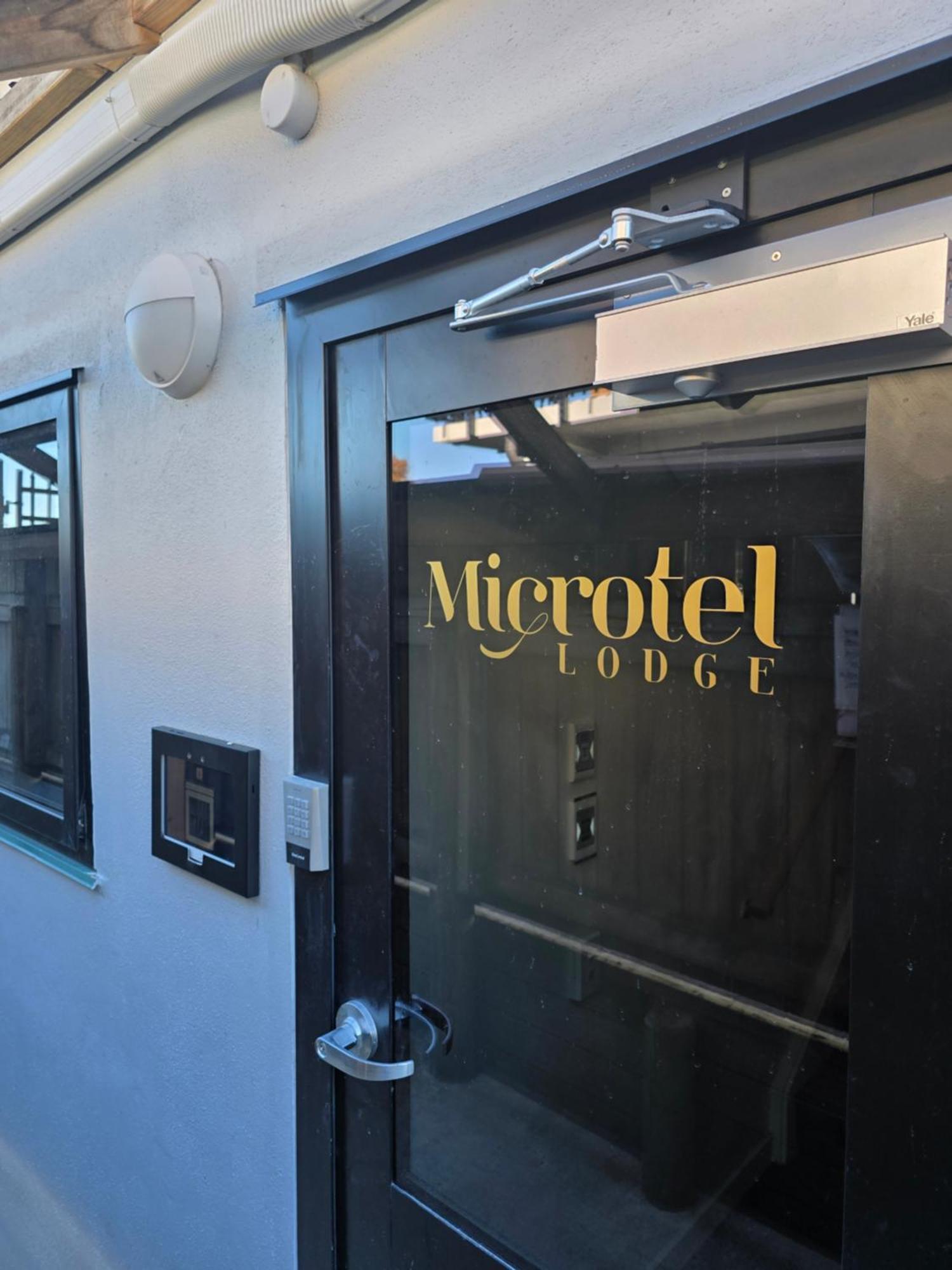 Microtel Lodge Hamilton Exterior photo