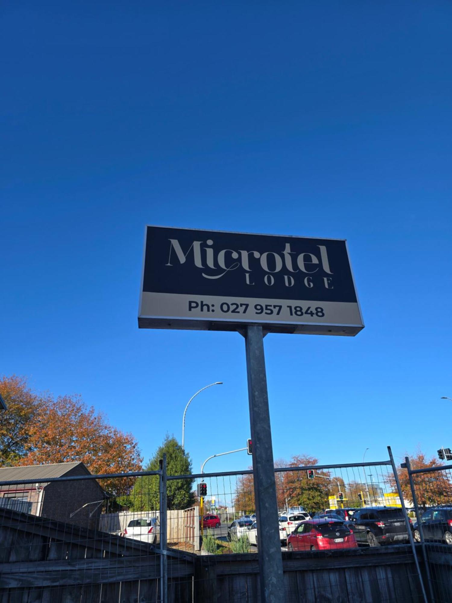Microtel Lodge Hamilton Exterior photo